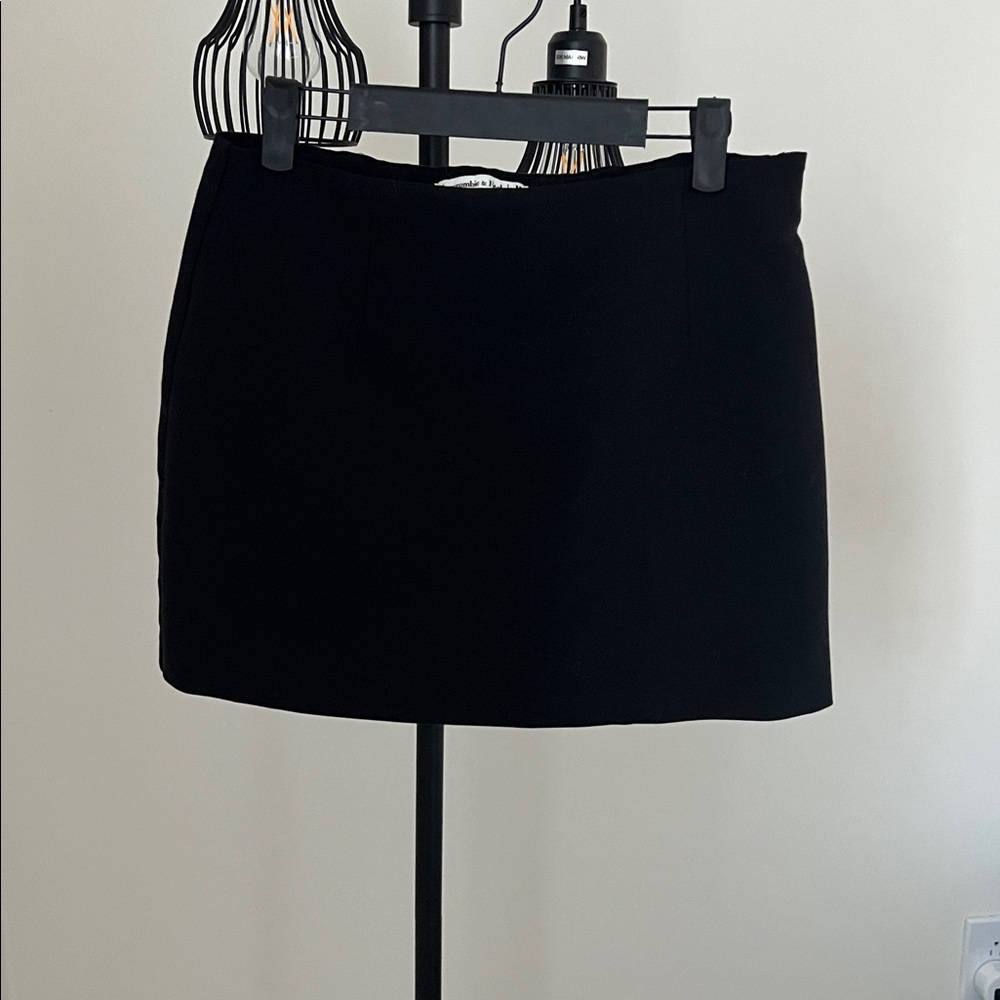 Abercrombie & Fitch Black Mini Skort